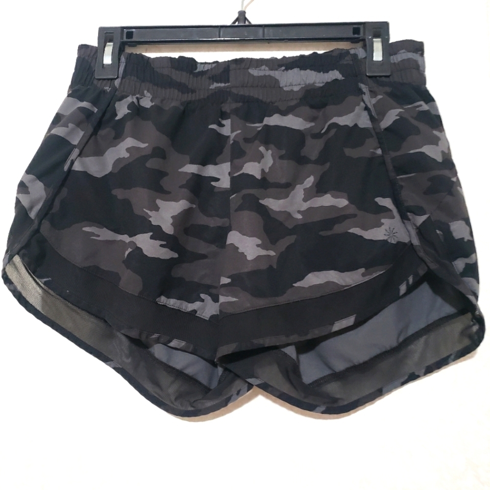 Athleta Black and Gray Athletic Shorts with Camouflage Design...size:S - Picture 3 of 10